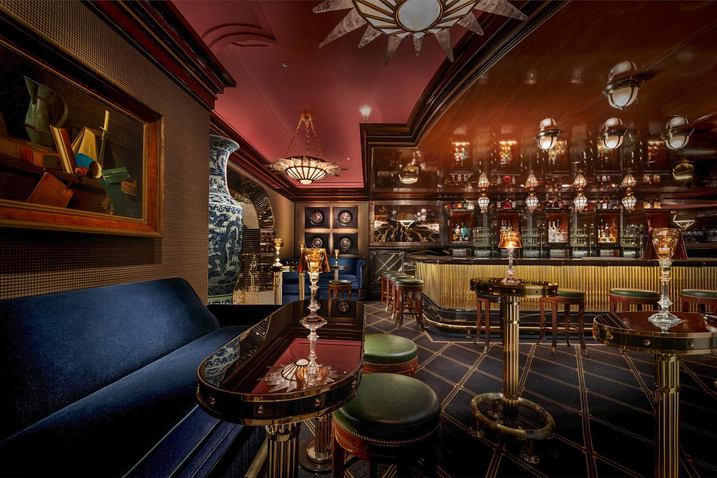 B Bar interior at the Wynn Casino featuring custom-made Willis bar tables by Porus Studio, exclusively designed for this project.